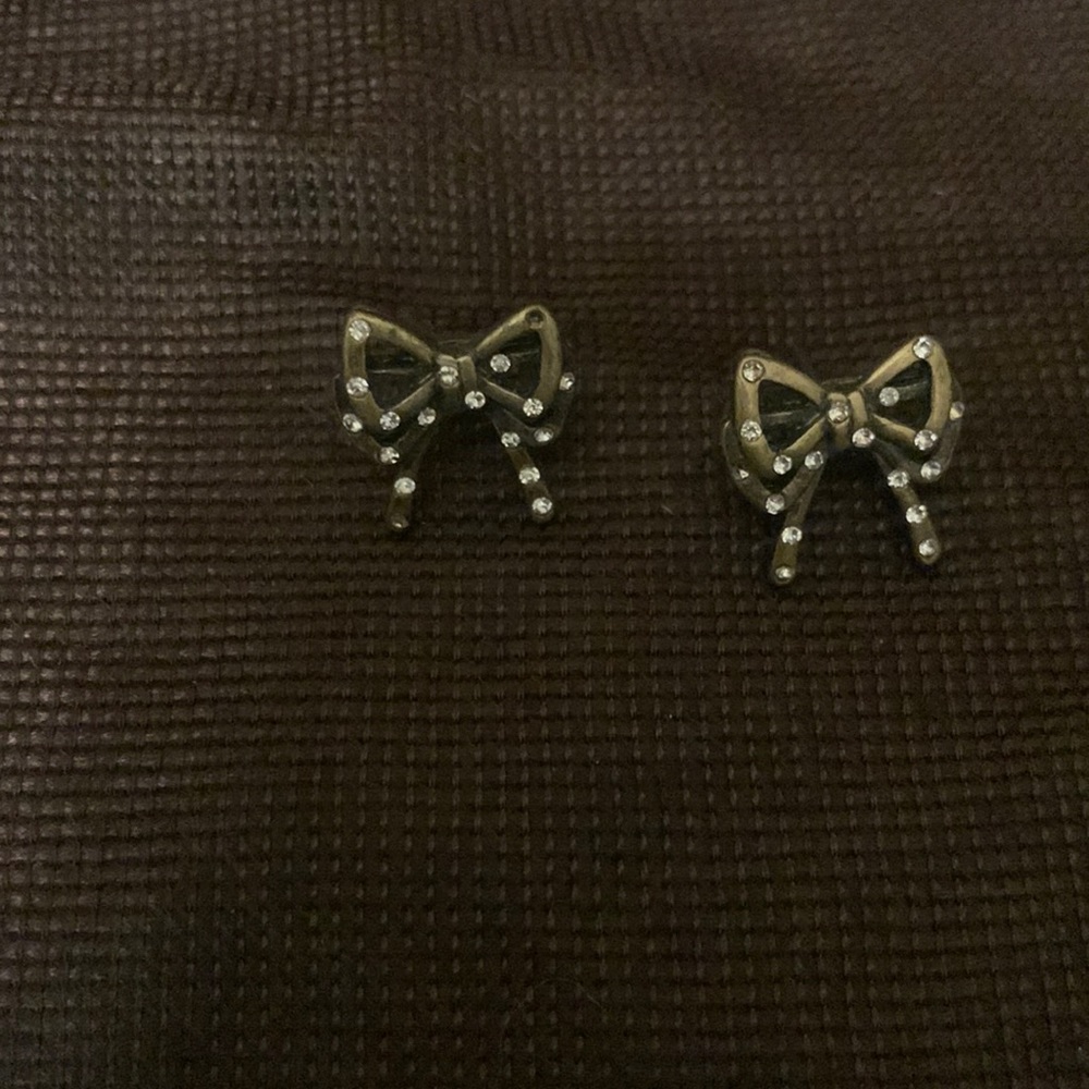 Vintage Betsy Johnson bow earrings